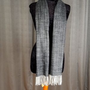 Wool scarf, unisex.